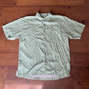 Tommy Bahama Men’s 100% Silk Hawaiian Shirt